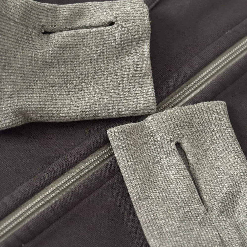 Lululemon Athletica Two-Tone Gray Women's Hoodie - Picture 4 of 7